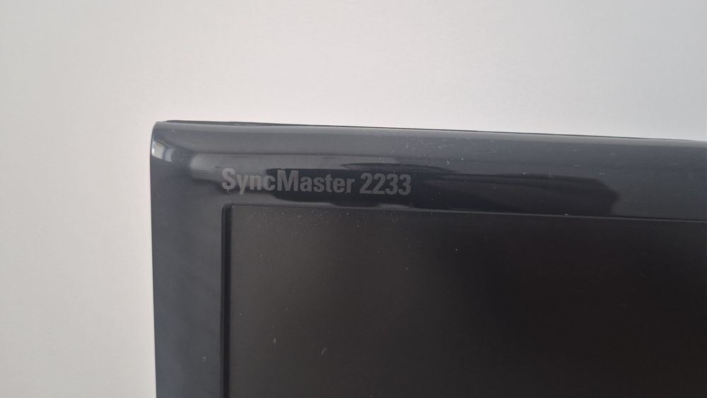 Монитор Samsung 22" 120hz