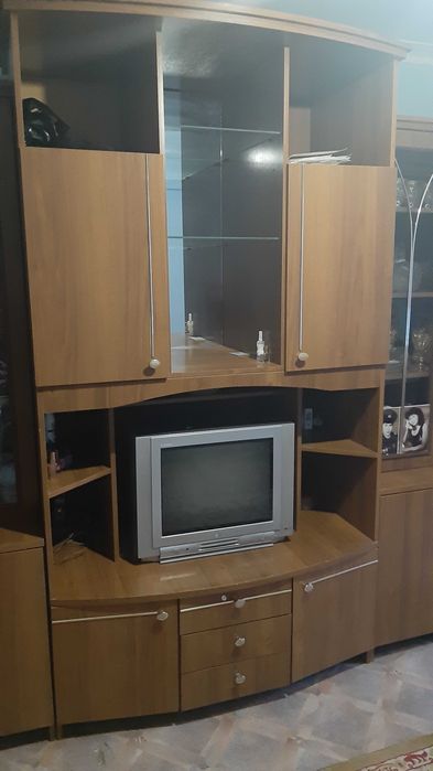 Продам стенку для вещей