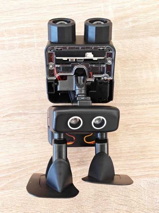 Kit pentru robotul ELECFREAKS PU cu micro:bit și baterii