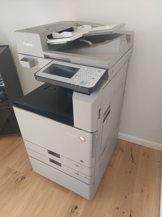 De vanzare imprimantă Canon  C3325i