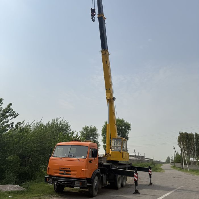 Автокран Ивановец