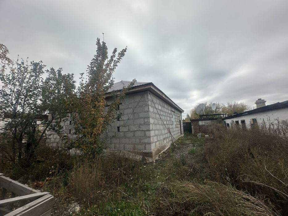 Продаю недостроенный дом