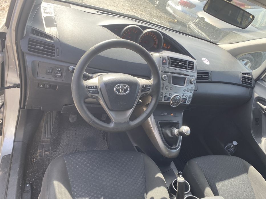toyota verso 2010 2.0d на части тойота версо