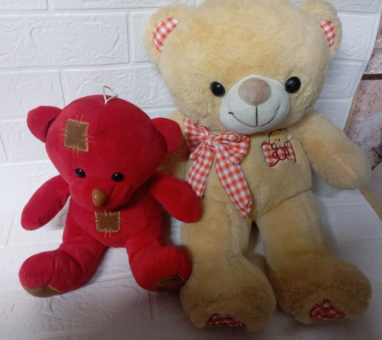 Плюшевые мишки / игрушки