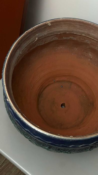 Садовый горшок для растений