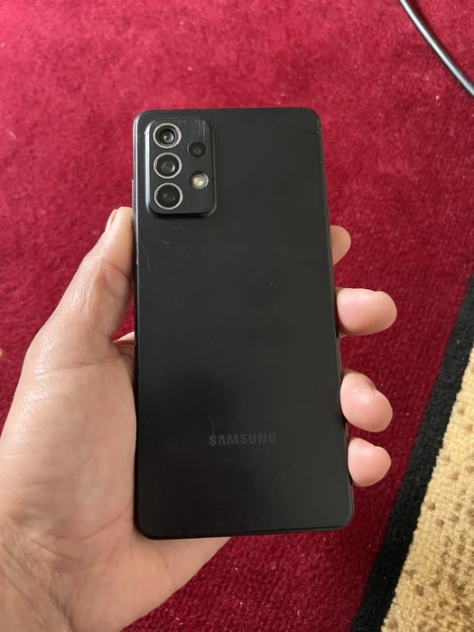 Галаксий телефон