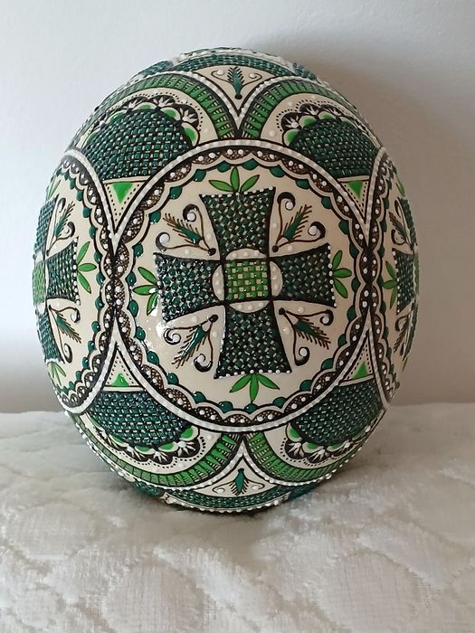 Ouă de struț încondeiate