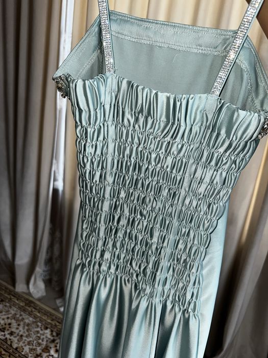 вечернее/выпускное платье из дубая