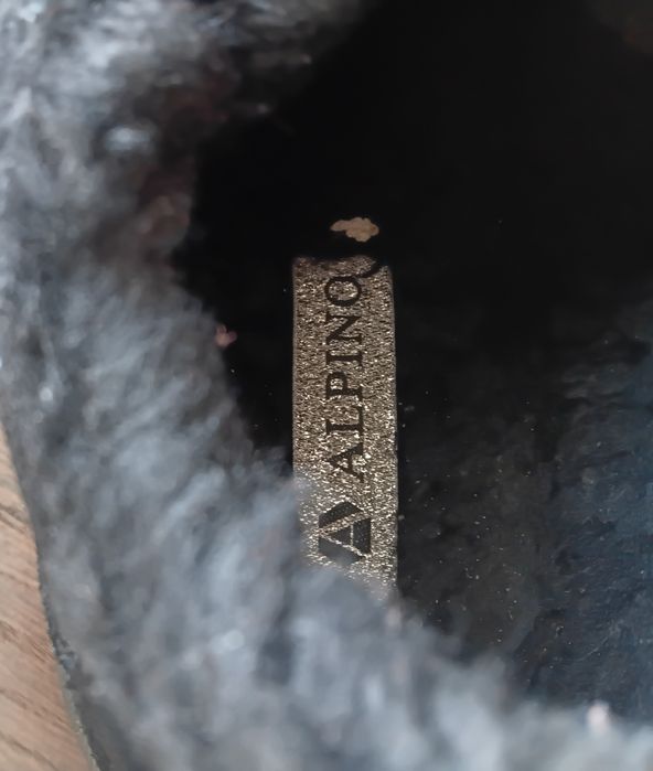 Зимние кроссовки 39 рр