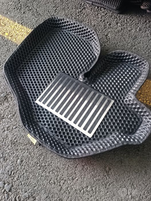 Лабо Polik Labo va Damas oldiga faqat yangi polik