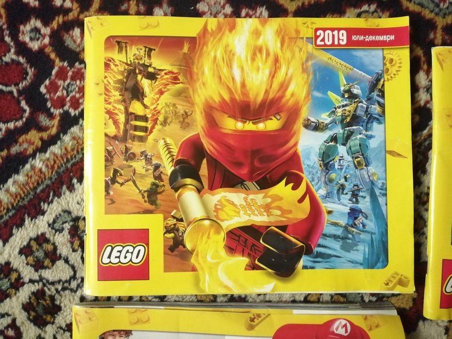 Лего каталози от различни години