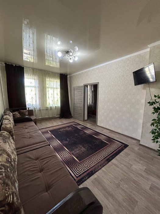 2-х комнатная вдоль Абая