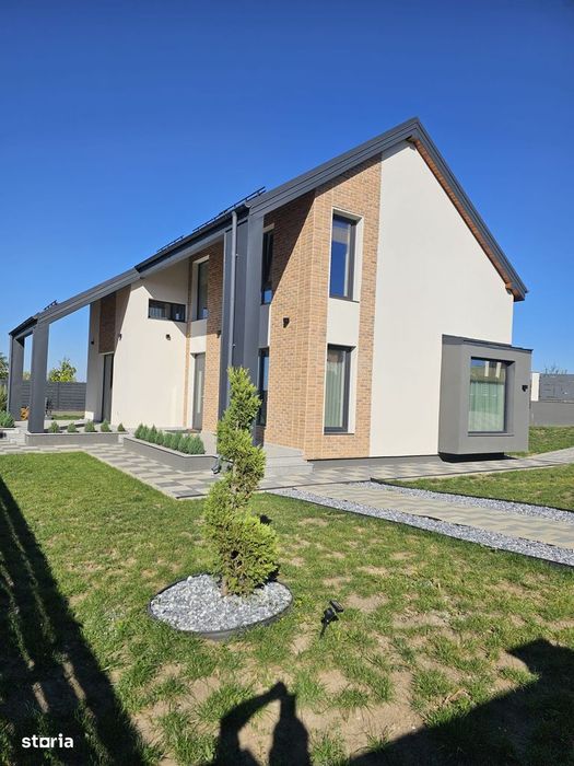 Vila Bucium-Visan, cartier privat, 700 mp teren, 4 camere 3 bai