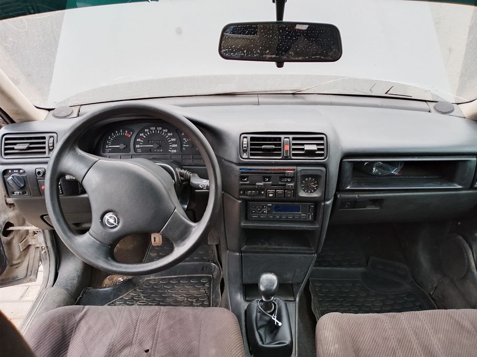 Продам Опель вектра А.