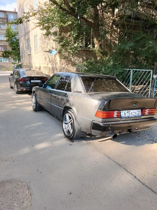 Мерседес Benz 190