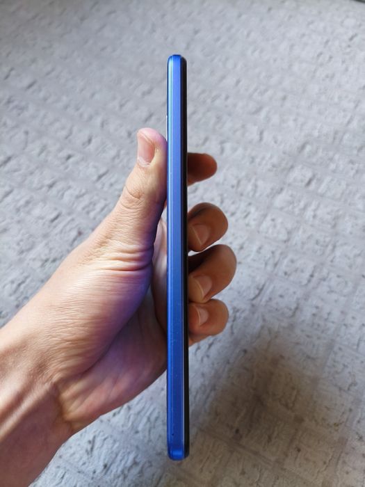 Vivo Y21 телефон