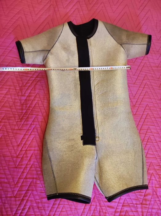 Неопренов костюм - 50 номер, 3 мм.