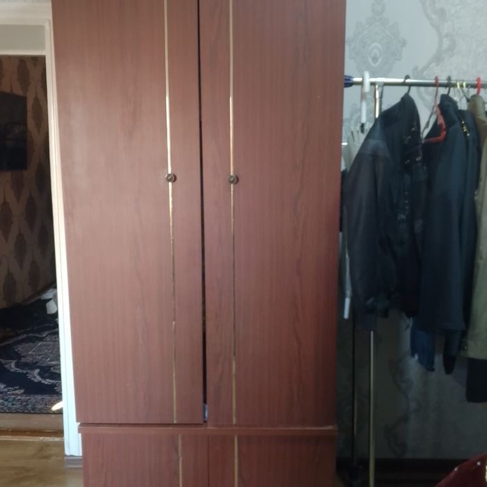 Stenka +turmo sotiladi stenka 4 m turmo 1'5 m