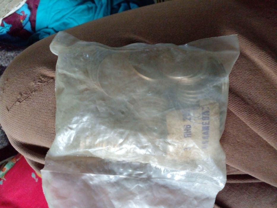 Монет  sotiladi optom