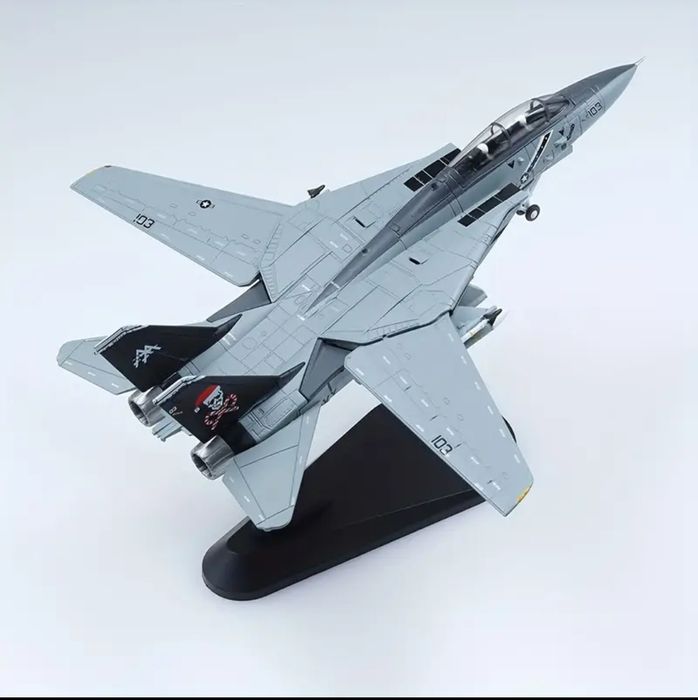 Самолети Су-57 F-14 F-15 F-16 F-18 F-35