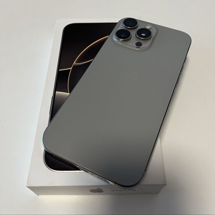 iPhone 16 Pro Max Titanium 256 cu garantie