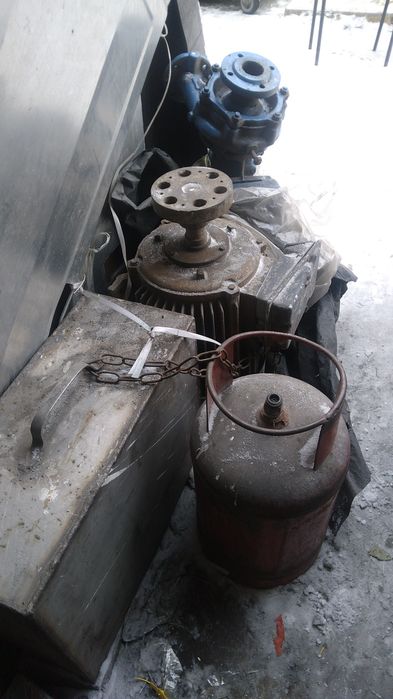 Электродвигатели редукторс