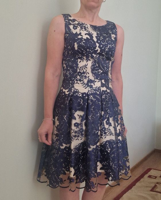 Rochiță elegantă, cu imprimeu floral, mărimea 36