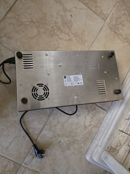 Професионална вакум машина 650w