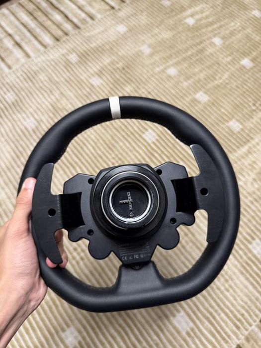 Игровой руль Moza r5