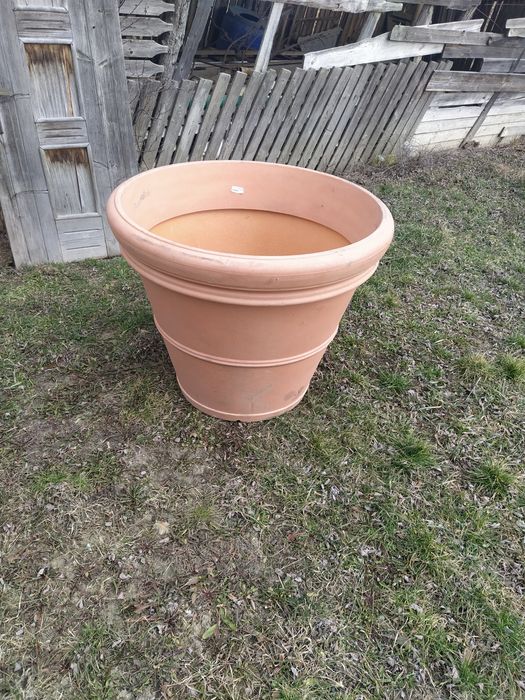 Vas pt pomi din plastic. si set de sufragerie