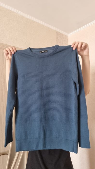 Продам мужской свитер