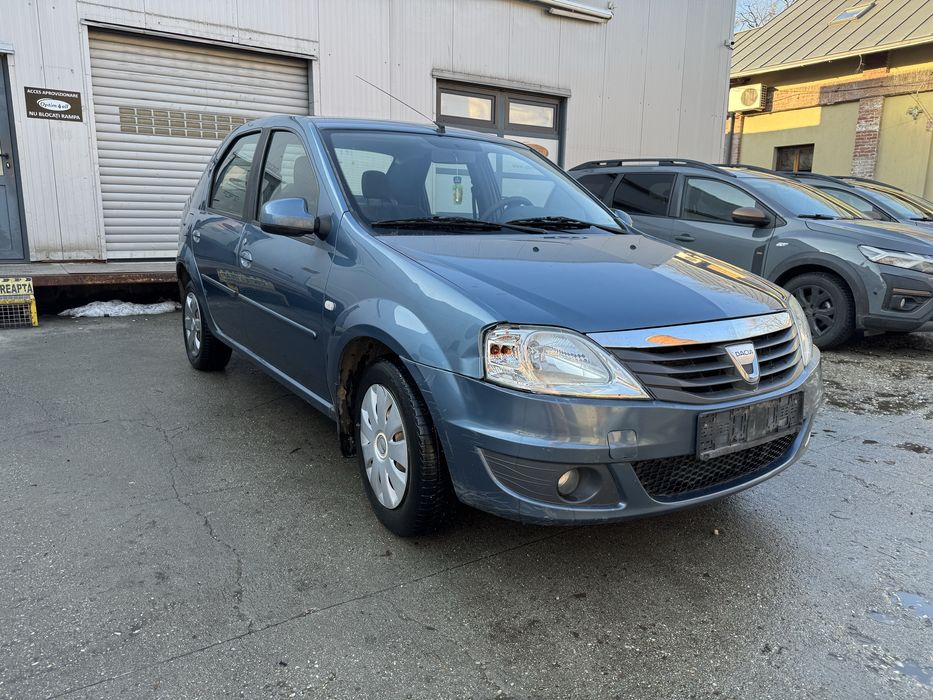 Logan avariat spate Functional