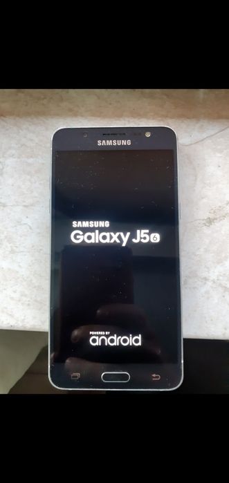 Vand telefoane impecabile