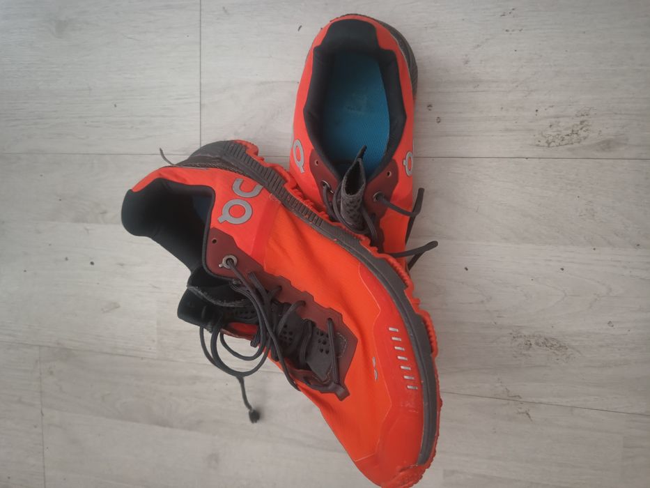 On cloud mărimea 42,5