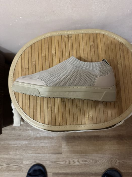 Продам слипоны испанские.