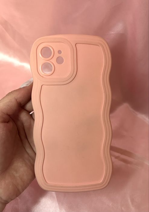 Запазени калъфи за iPhone 12