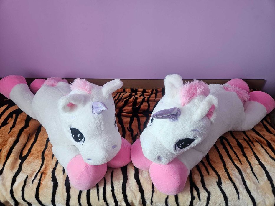 Голям плюшен еднорог