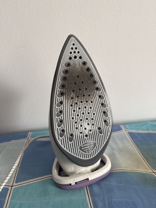 Продам рабочий утюг Tefal