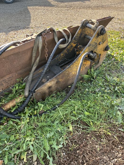 Picon/Ciocan demolator hidraulic Hammermaster JCB si cupa rigole