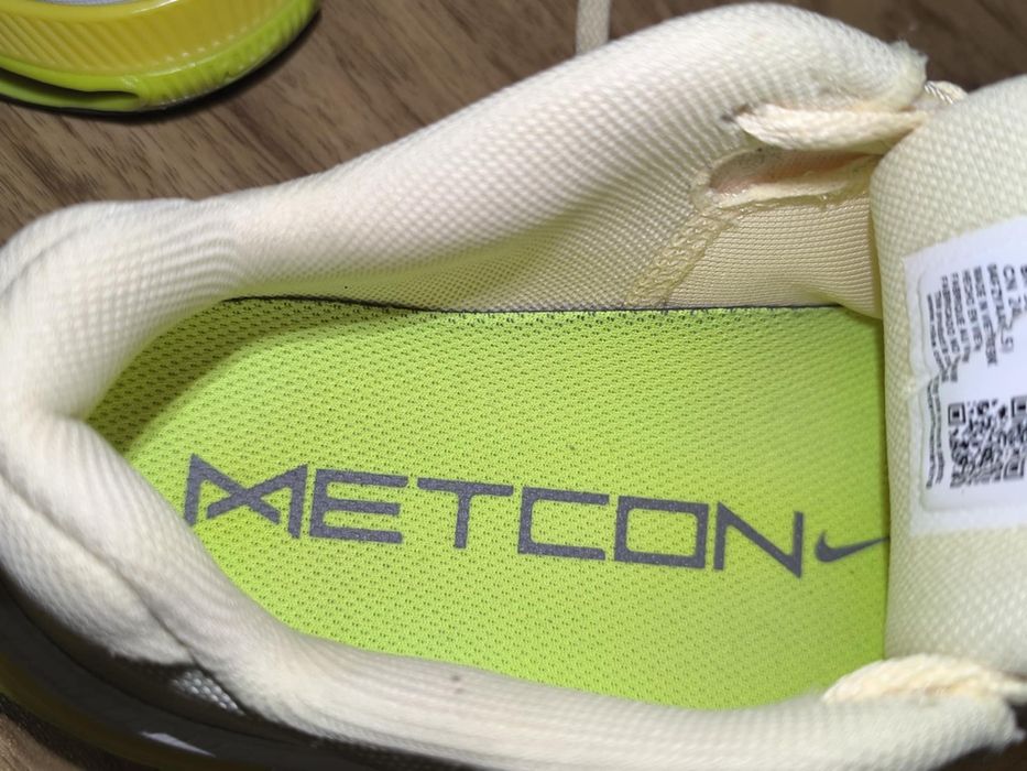 Маратонки- Nikeе