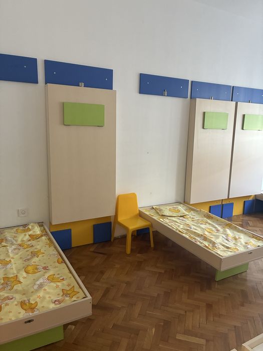 Детски легълца и гарберобчета