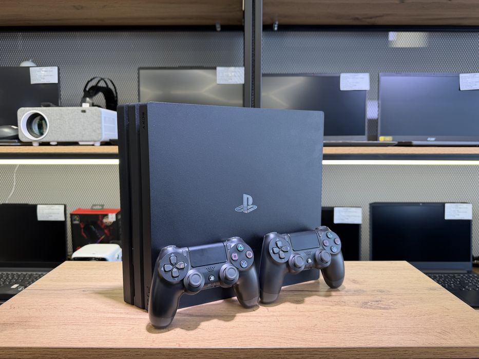 Sony PlayStation 4 Pro, 1 TB, 2 джойстика,версия 13.02,с играми,1660/А