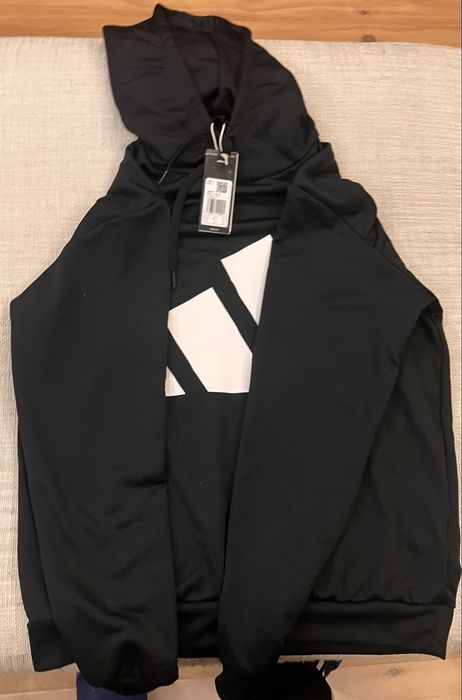 Адидас суичър с качулка