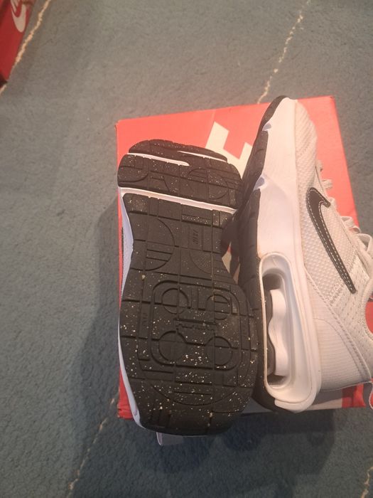 Маратонки номер 31-32 Nike