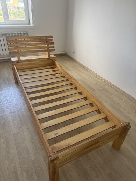 Продам односпальную кровать