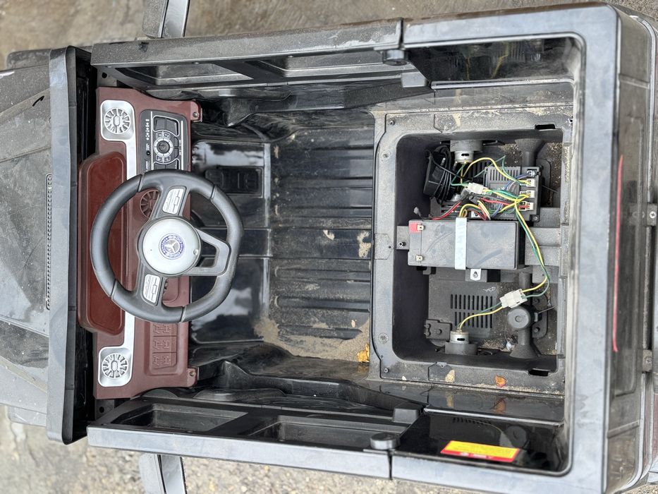 Продам детскую машинку