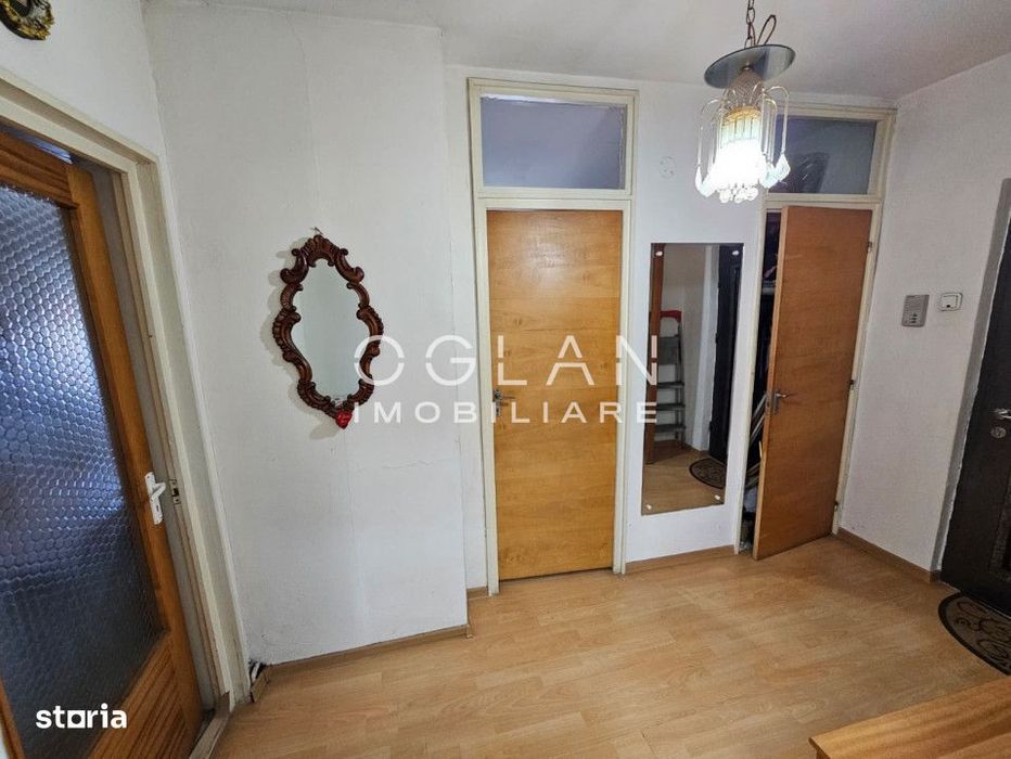 Apartament 3 camere 72 mp utili, lift, zona Terezian 0% Comision