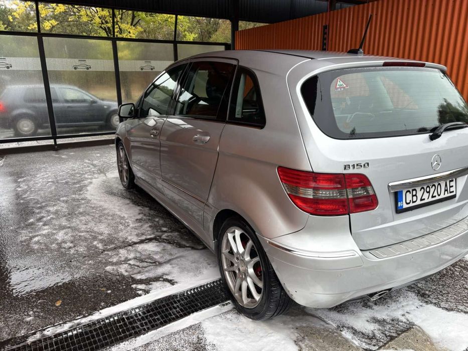 Mercedes- Benz B 150