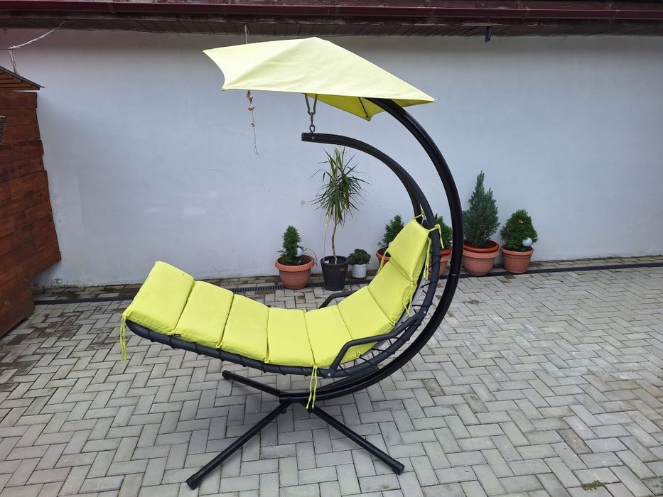 Fotoliu suspendat.   100 euro. Bacau