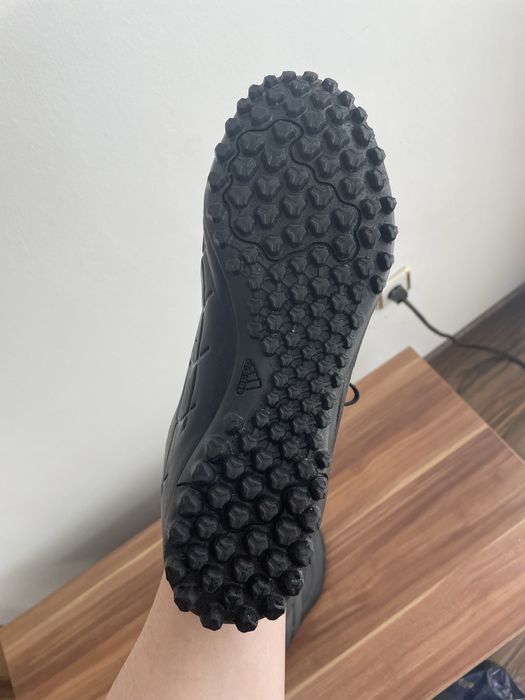 Футболни обувки / стоножки